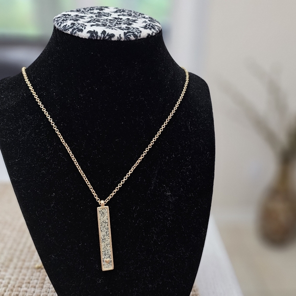 Reversible Long pendant necklace 24 inch with adjustable extender NWOT - Picture 3 of 10